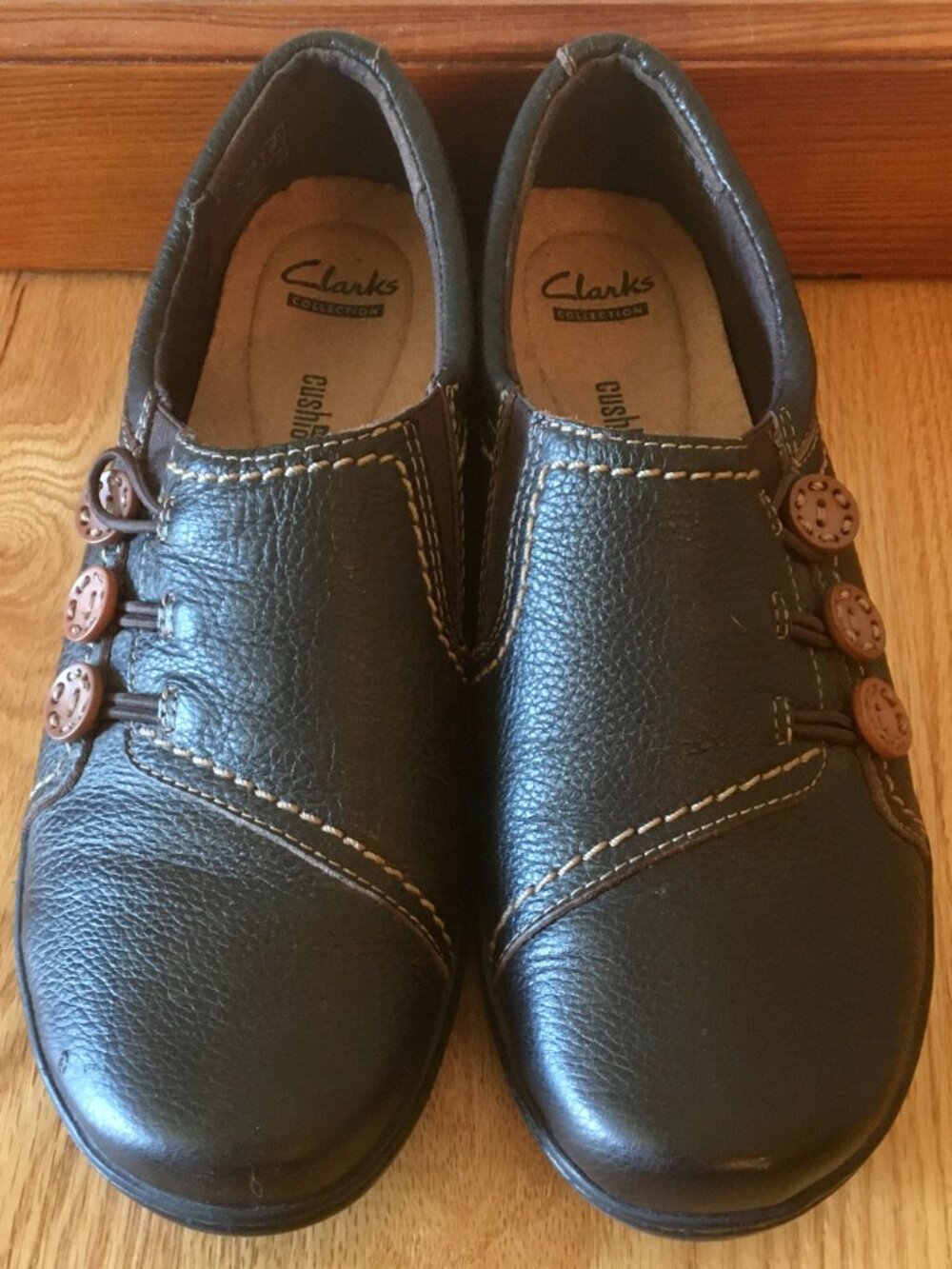 Clarks Ashland Effie Dark Brown Leather Loafers Slip On Size 8.5 Comfort